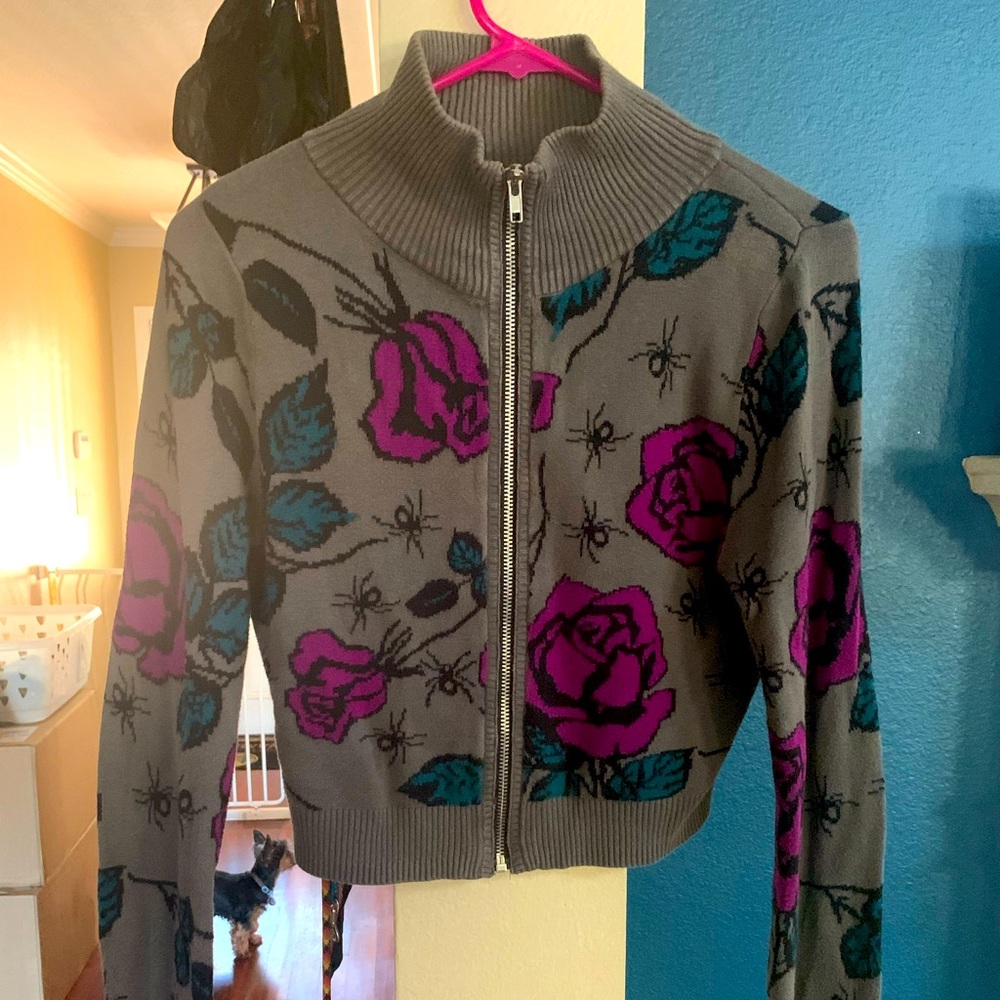 Betsey Johnson cropped zip up sweater